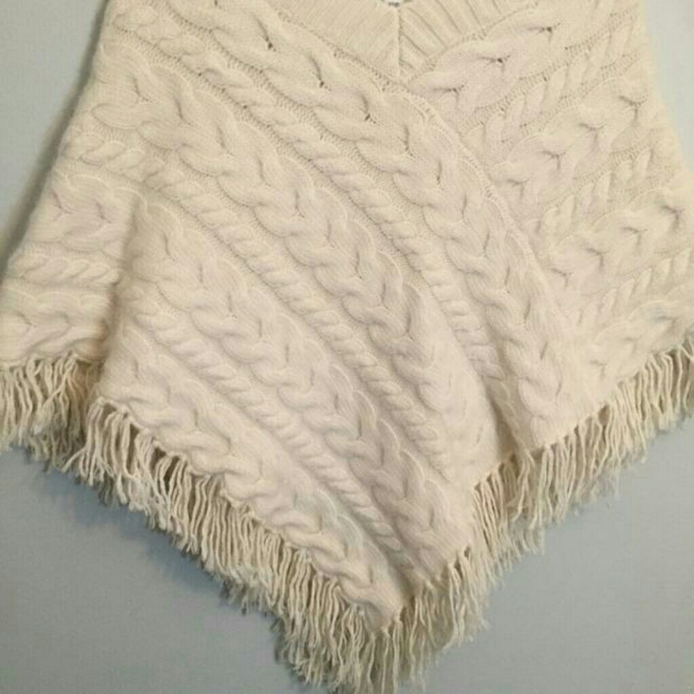 Banana Republic Fringe Poncho - Picture 2 of 5
